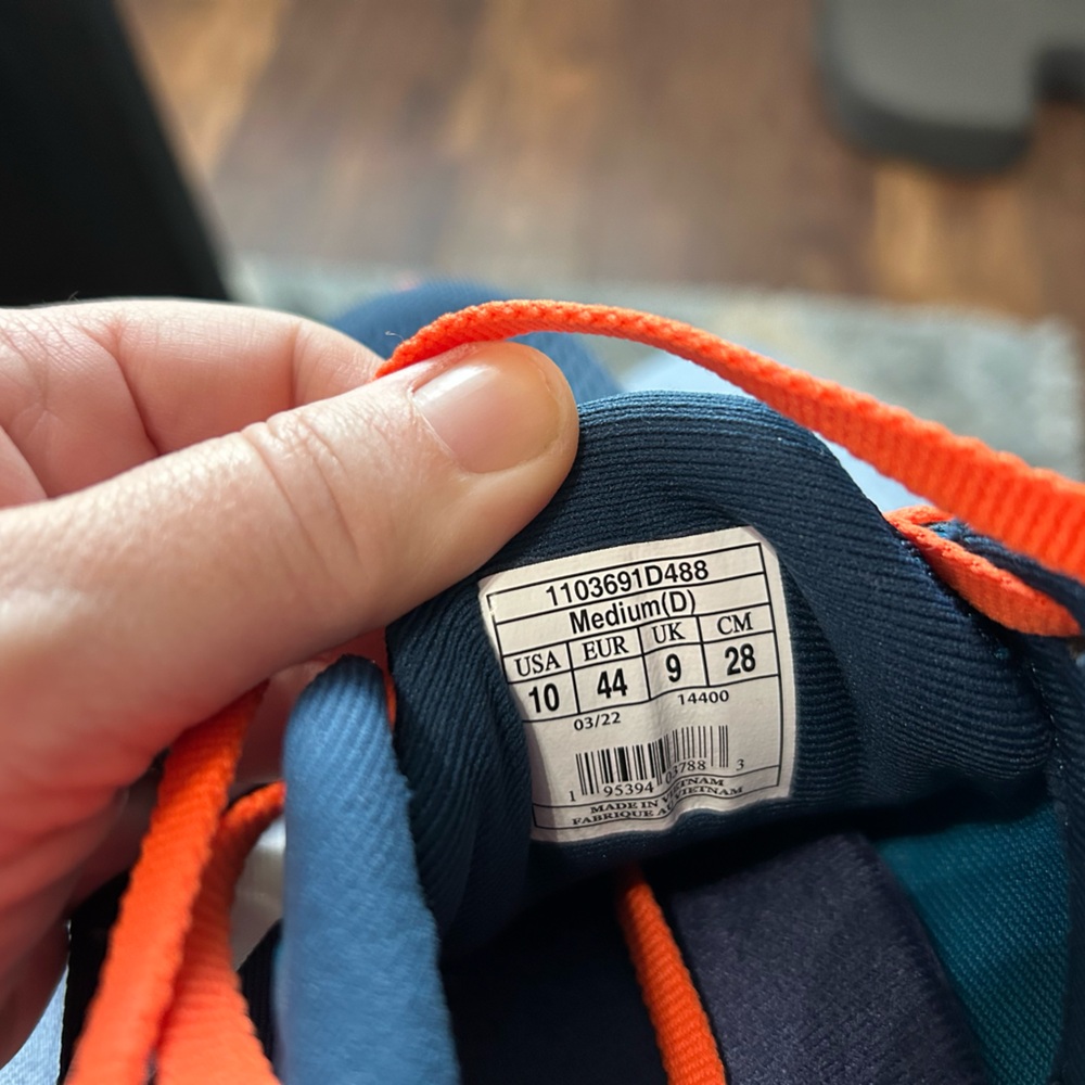Brooks Ghost 14 (Men’s) size 10, worn twice, excellent condition